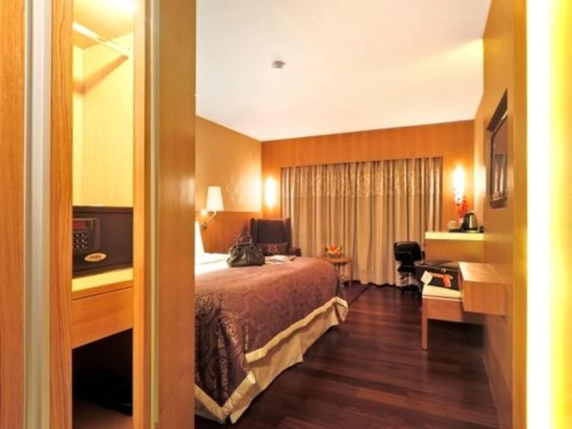 Hotel Bawa International Mumbai Ngoại thất bức ảnh