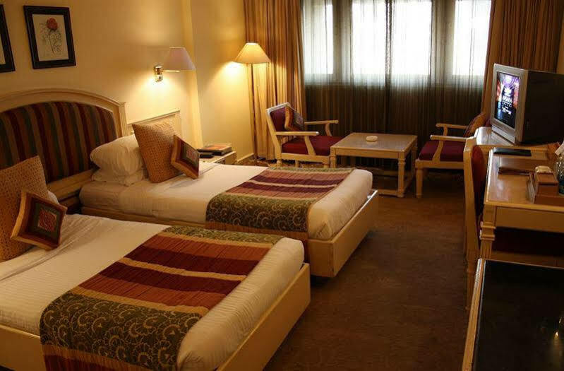 Hotel Bawa International Mumbai Ngoại thất bức ảnh